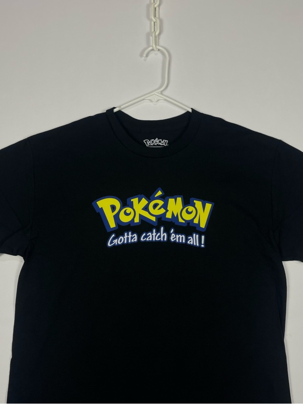 Pokemon Tee “Gotta Catch Them All” Logo BLACK T-SHIRT (Adult Size) New With Tags